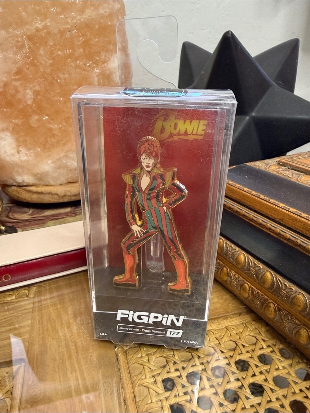 FiGPiN David Bowie Ziggy Stardust Enamel Figure - Red/Green
